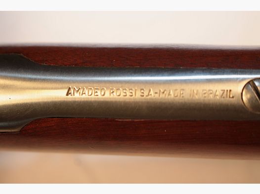 Jednostrzałowy karabinek z dolnym dźwigniowym mechanizmem w .357 Mag.