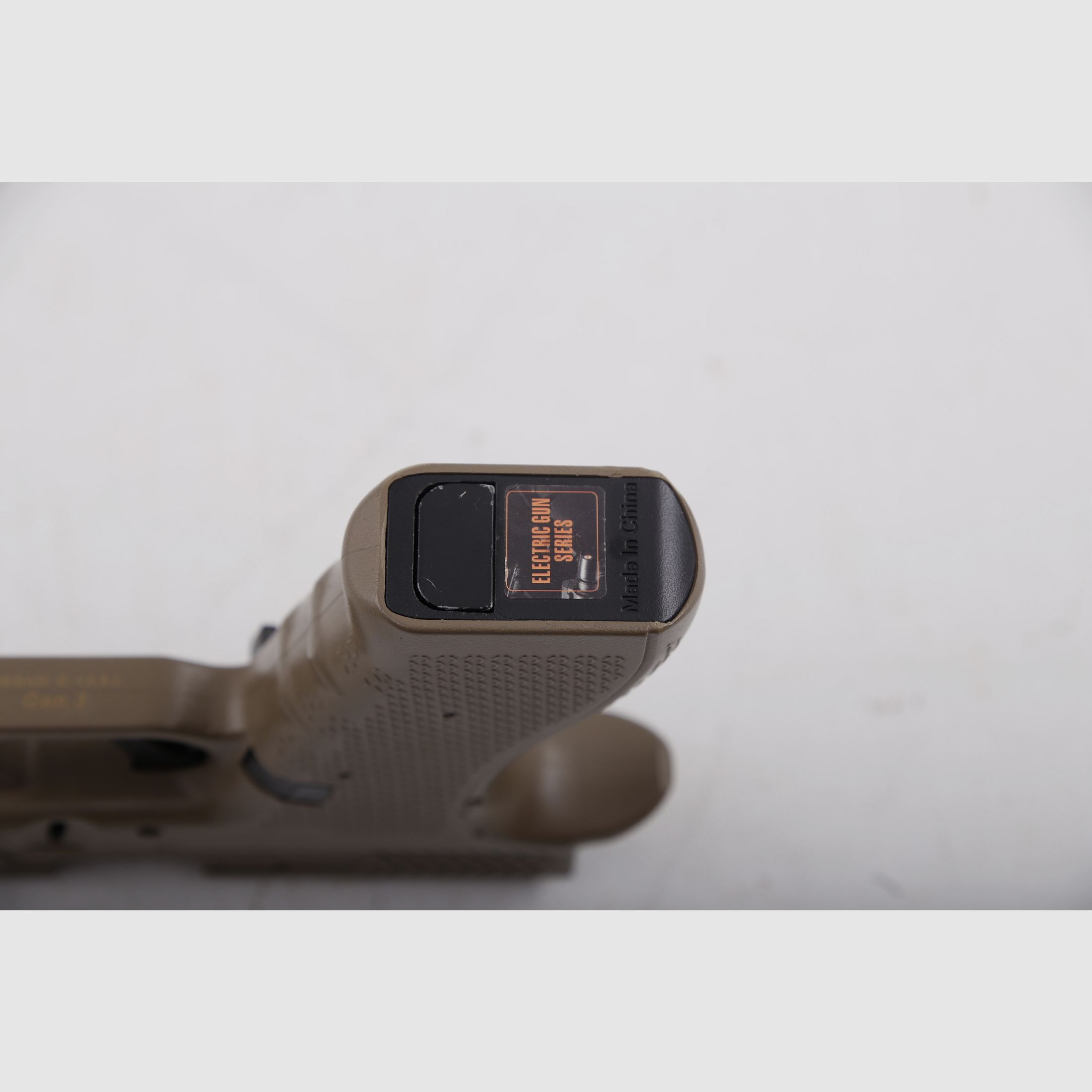 Cyma CM.131 Begadi Gen.3 Airsoft Pistol <0.5J AEG + case + 2 magazines