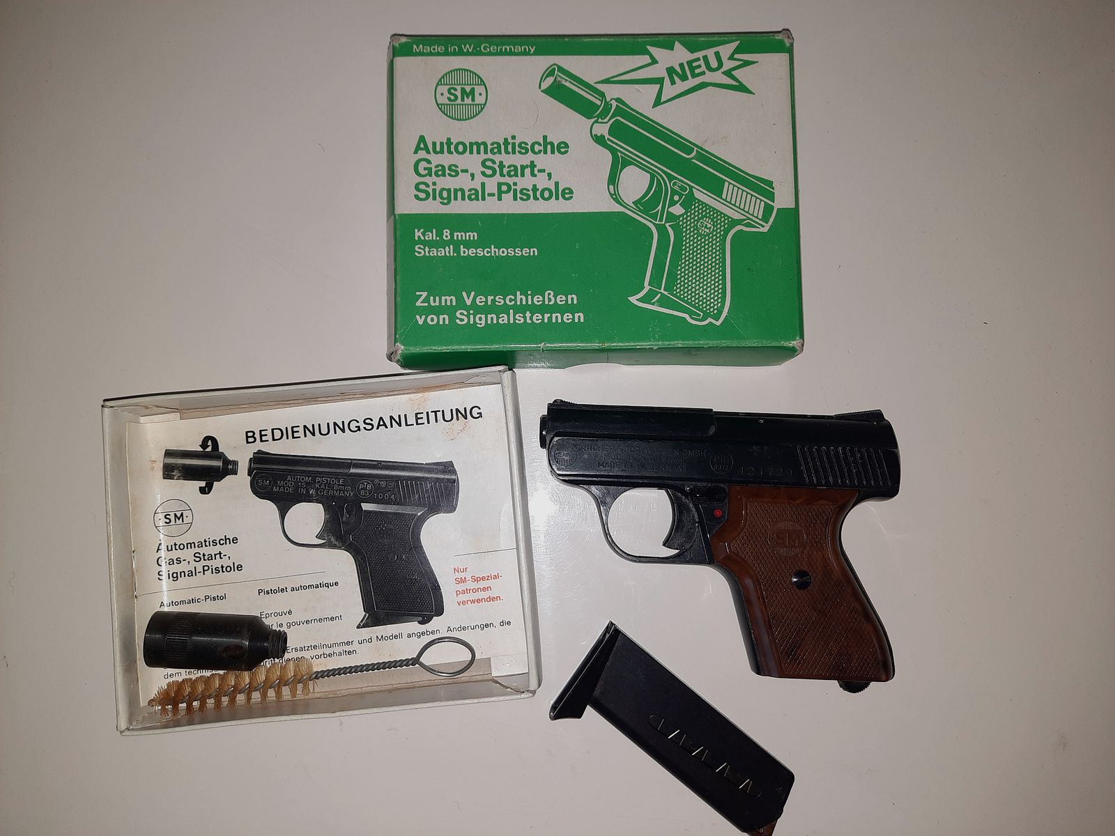 02# Rhöner / (błędnie napisane także Röhner) / SM - SM15 pistolet gazowy sygnałowy 8mm, zdjęcie 1 z 2
