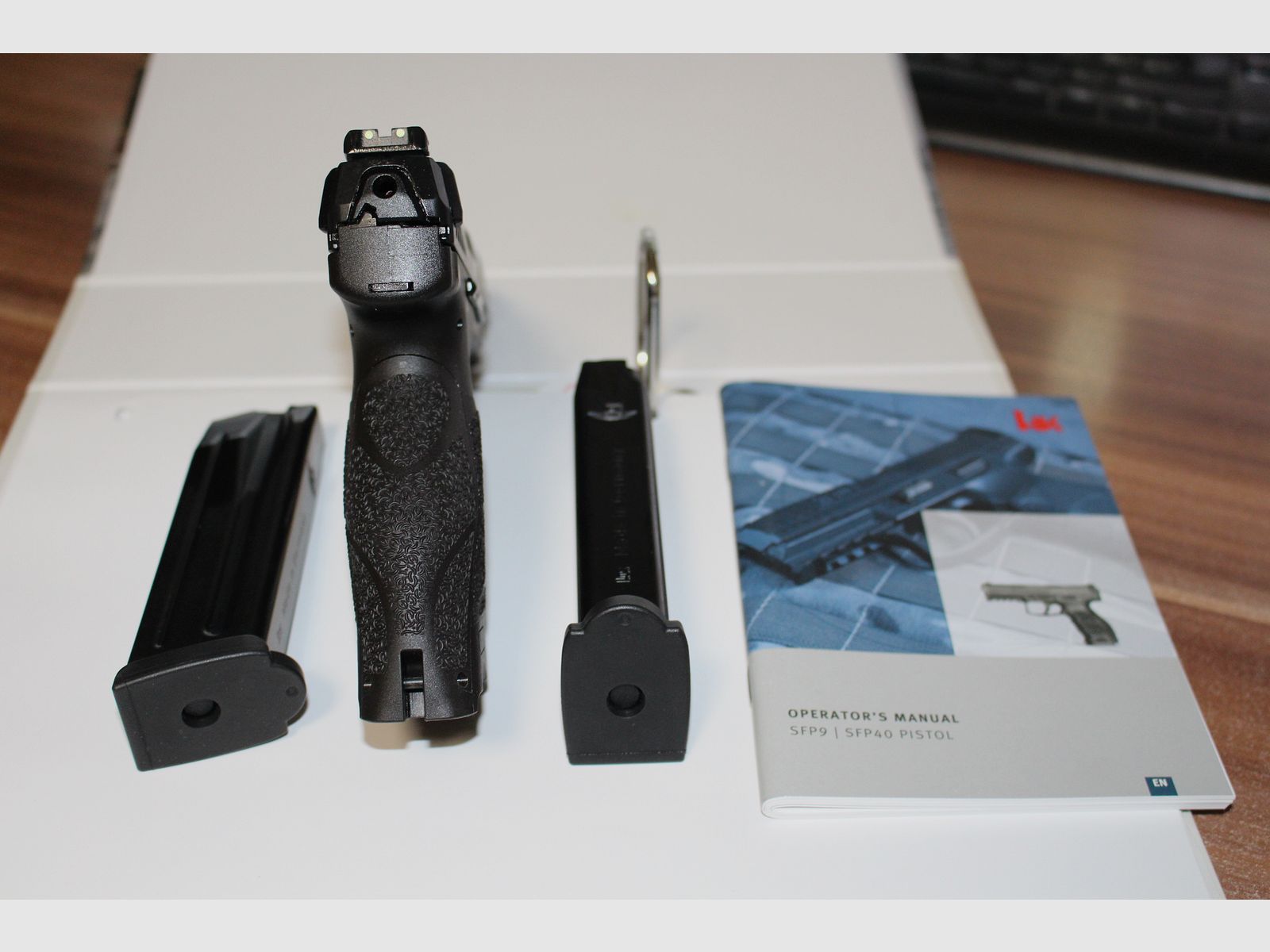 Halbautomatische Pistolie HK SFP 9 SD
