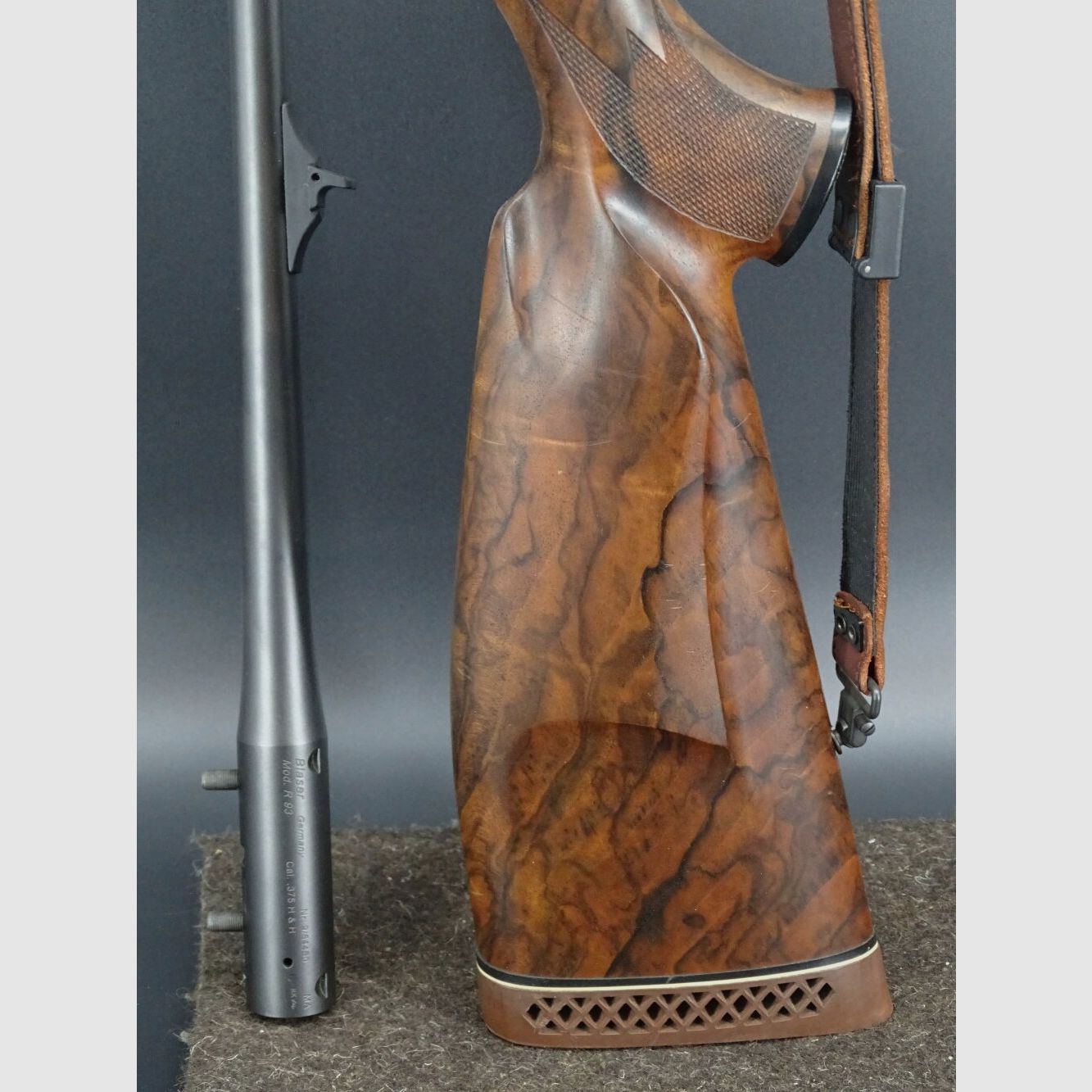 Blaser R93 links .375 H&H WL .300 Win Mag Innomount Zeiss R93 links Safari / WL Match