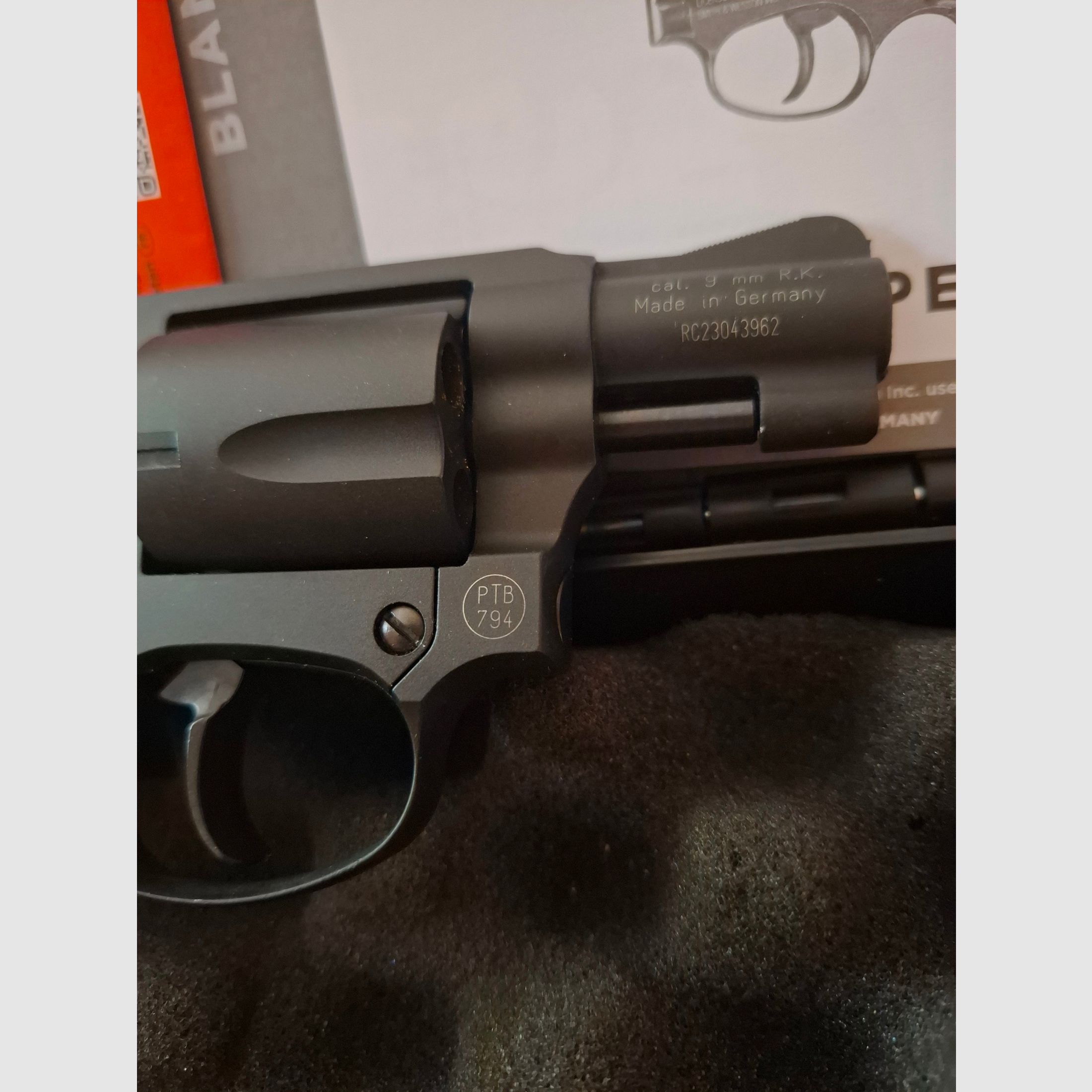 Smith & Wesson Chiefs Special 9mm RK. "NEW