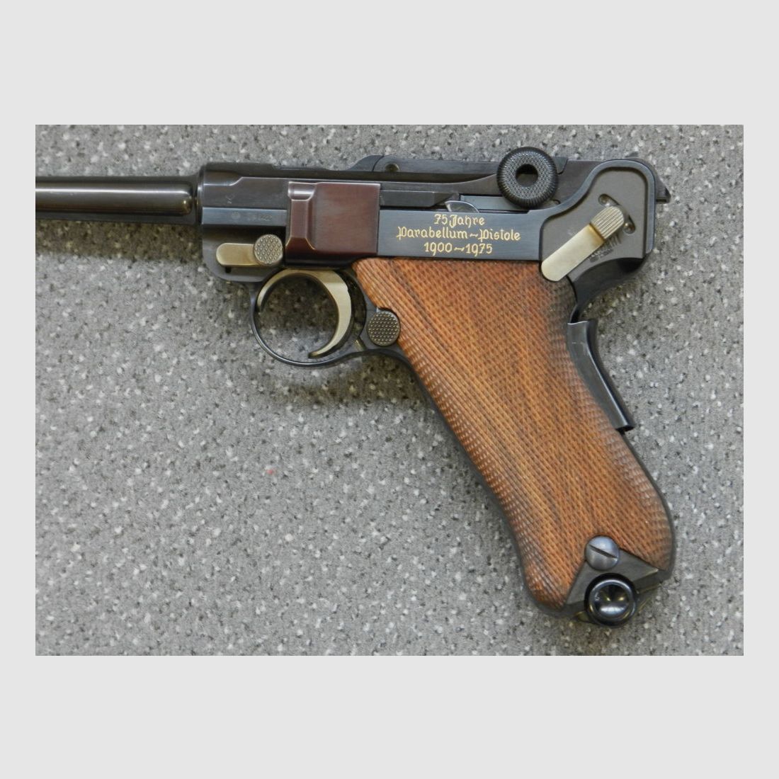 SONDERMODELL MAUSER 08 75 JAHRE PARABELLUM-PISTOLE 1900-1975