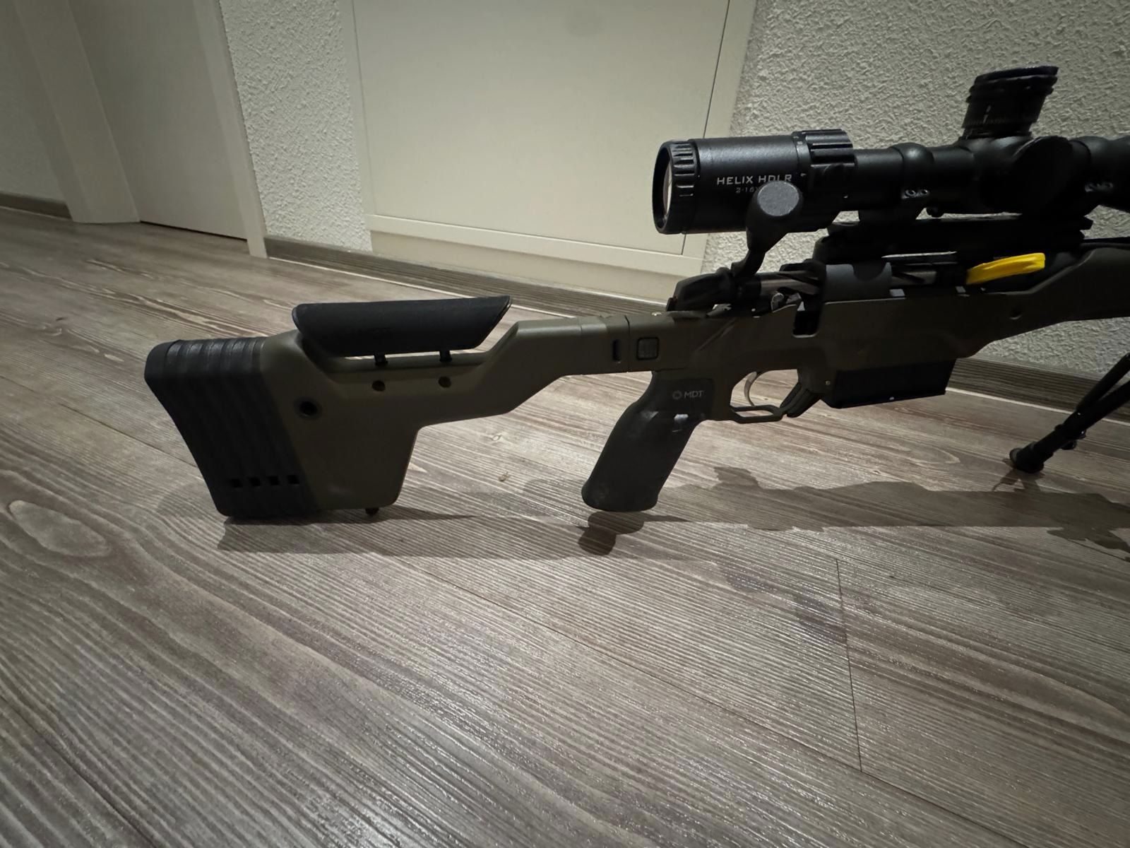 Bergara B14 agujero de pulgar cal. 6,5 PRC con culata plegable de carbono MDT HNT 26 cazador