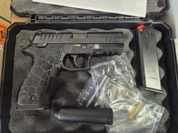 STEYR ATD Compact 4" Pistolet 9mm Luger