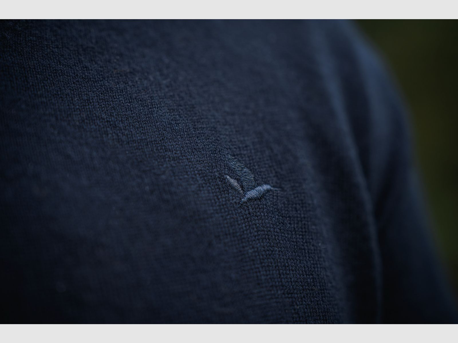 Seeland Pine V-Ausschnitt-Pullover Dark sapphire, Bild 3 von 8