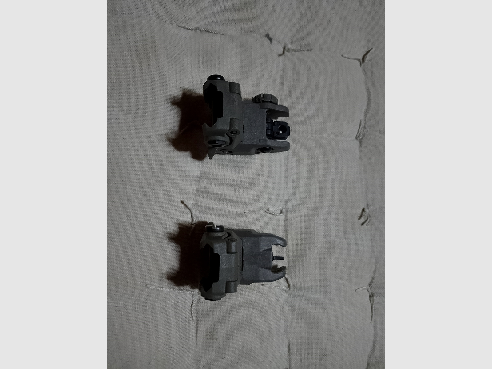 Flip Up Visier Picantinny 21mm Kimme und Korn set Tarn beige Paintball Makierer Airsoft Gewehr Universal