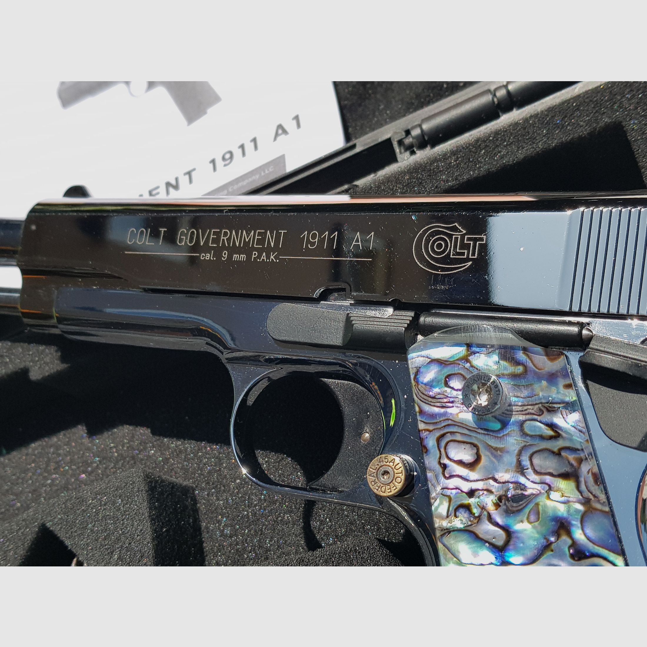 Colt 1911 Chrom, neu, unbeschossen, lange Federführung, Sammlerstück.