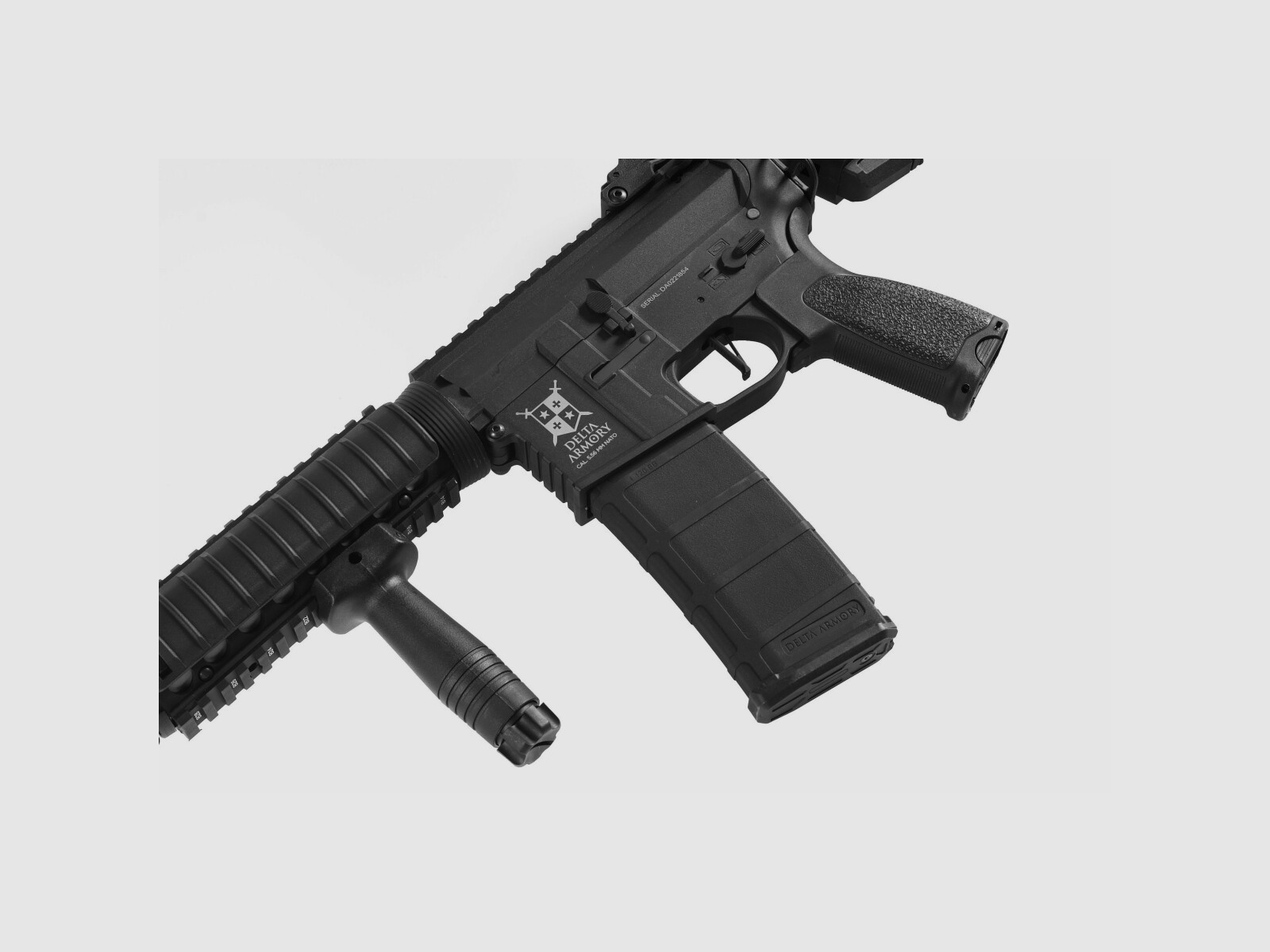 AR15 CQB-R BRAVO Delta Armory Black S-AEG Airsoft Rifle Free from 18 Years