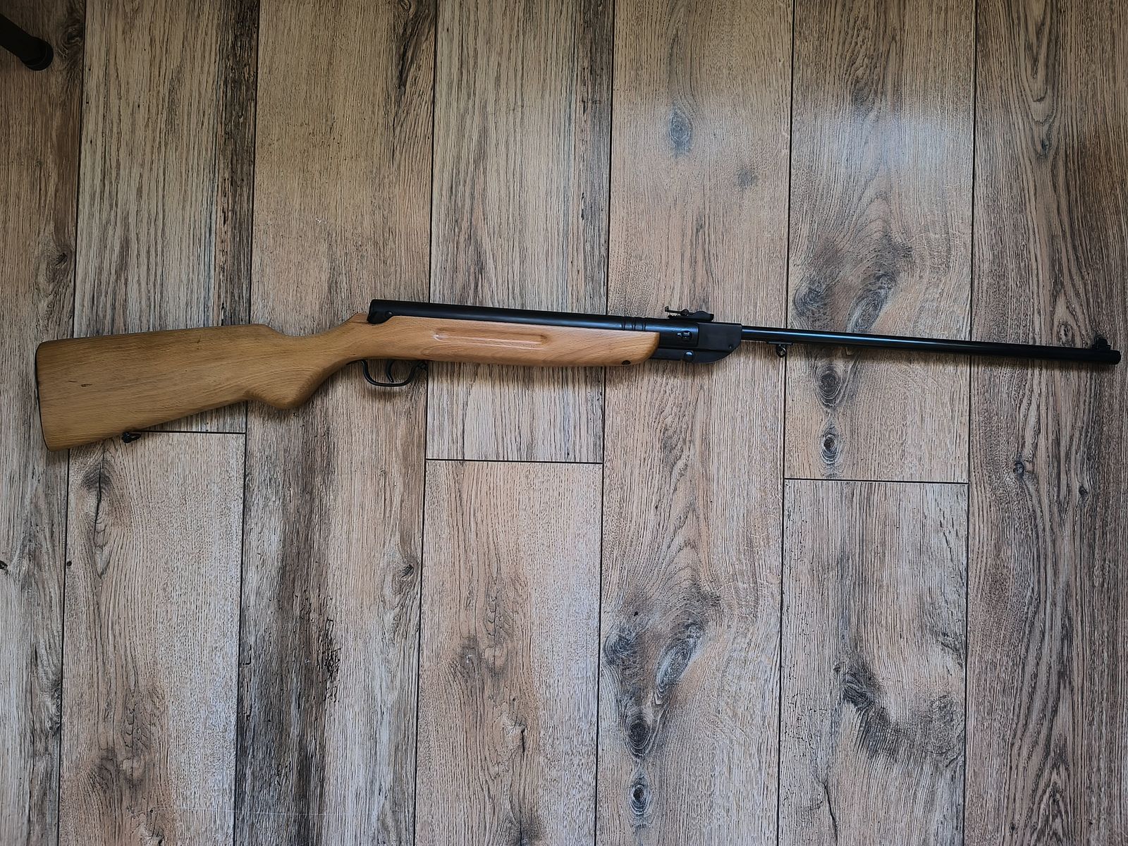 Haenel air rifle III 284, image 1 of 4