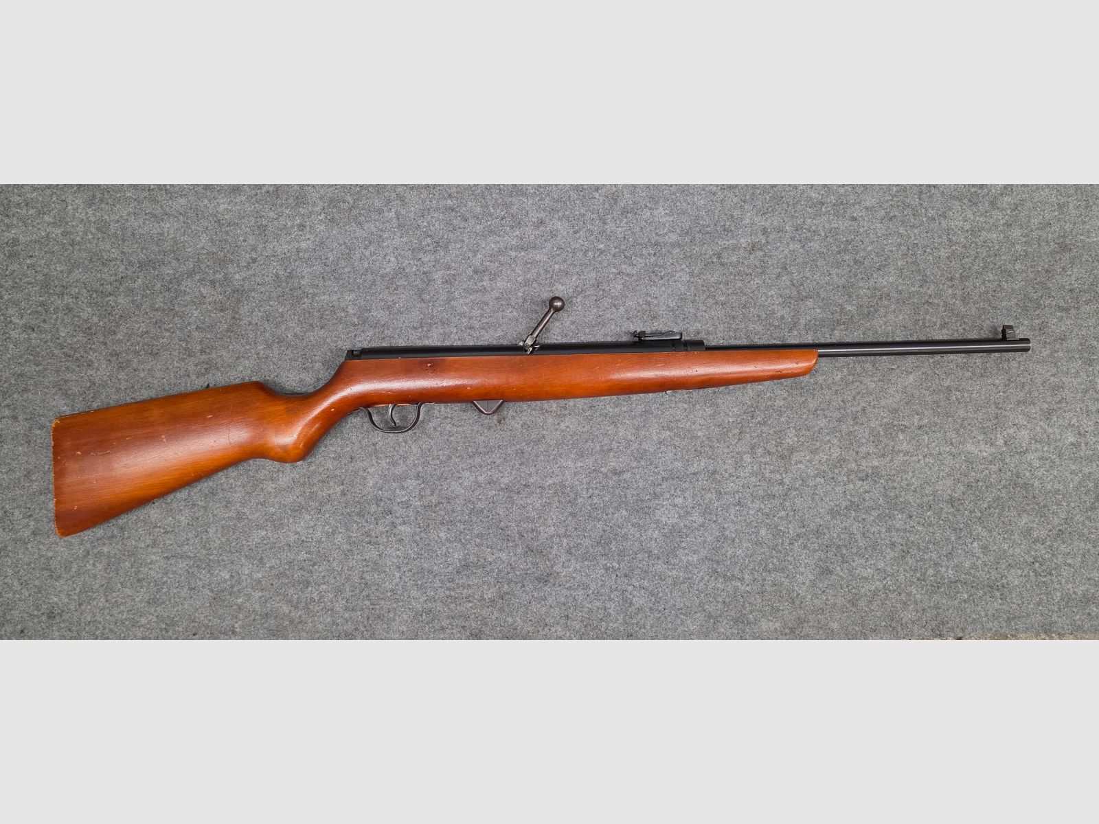 4.) Haenel 310 z standardowym spustem, ładowany powtarzalnie, karabin pneumatyczny 4.4mm