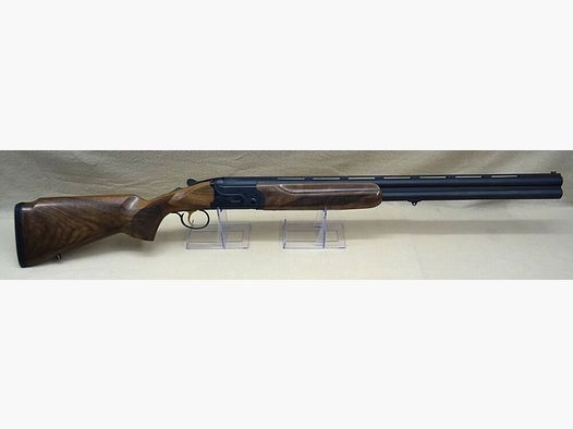 Akkar Silah Churchill 206 E Jacht Zwart II Dama
