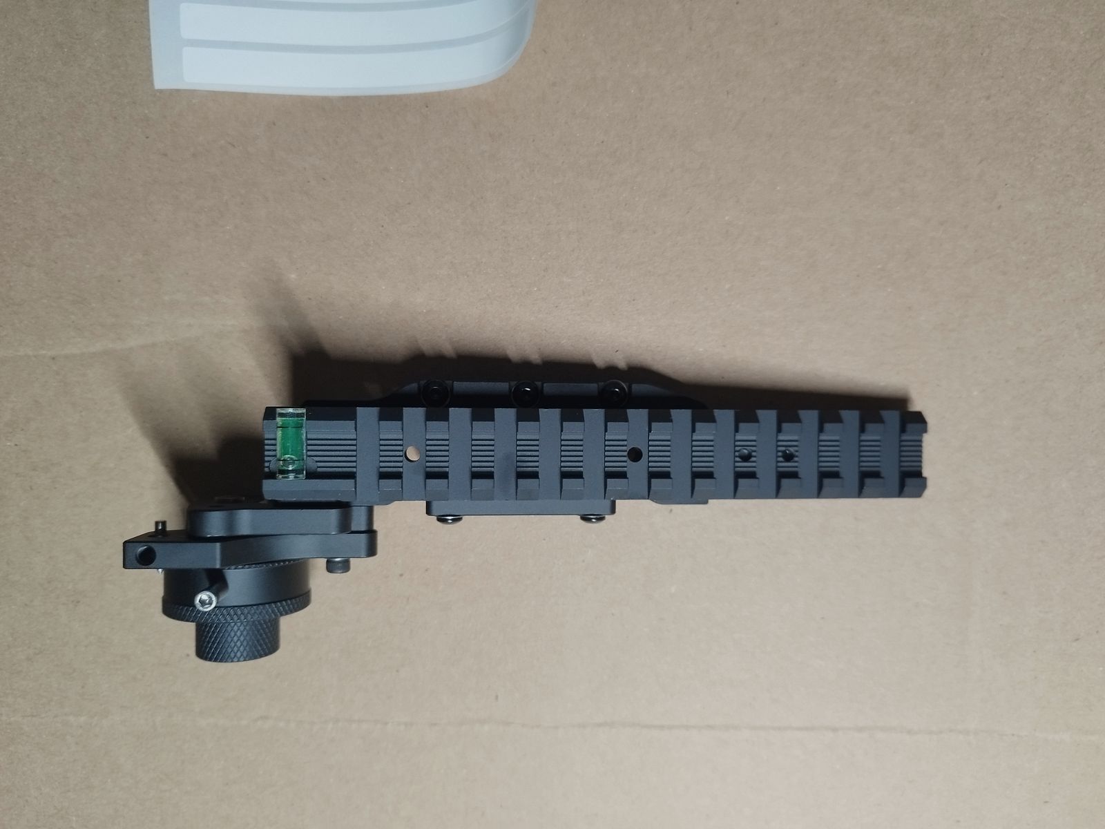 Strzał daleki, montaż Excalibur, kusza Tenpoint podobna do HHA Optimizer, regulowany szyną Picatinny.