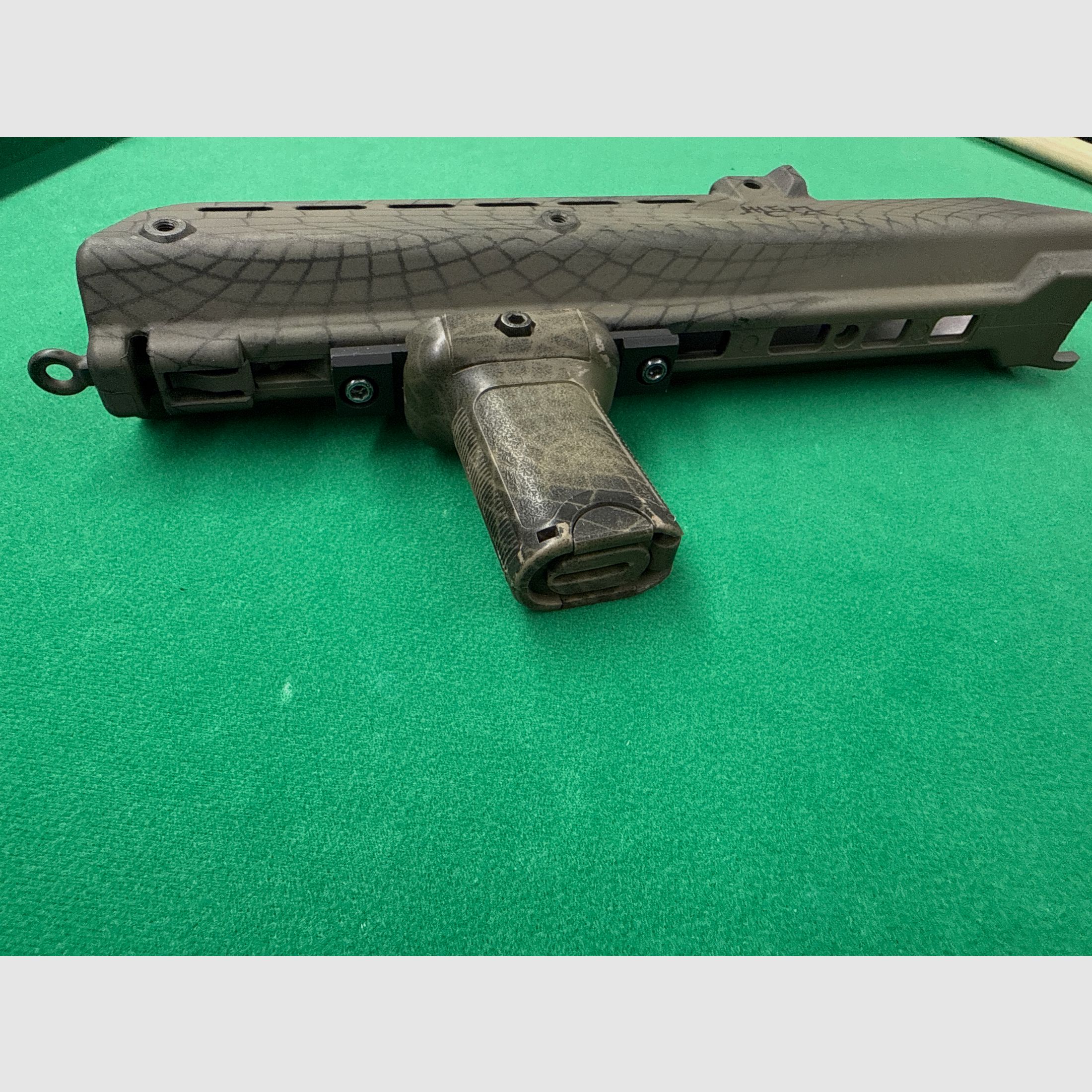 Heckler & Koch G36 / HK243 handguard + rail + front grip