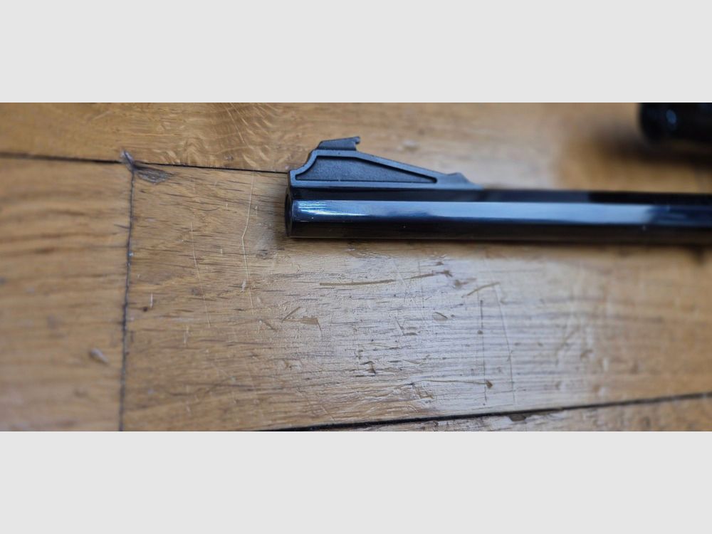 Wunderschöner und seltener Lauf für Thompson Center Pistol – Modell Contender – 10 Zoll Lauf – Seltenes Kal. 222 Rem! – Rochester Waffen – Wunderschöner achteckiger Lauf mit herrlichen Zügen – Hunter Japan Zielfernrohr 2.5 x 20 aus Stahl – 100% Stahlmontage Leupold – Originalvisierung inklusive – 100% Brünierung – Schönes Stück für Training und Präzision! – TBE+++, Bild 24 von 24