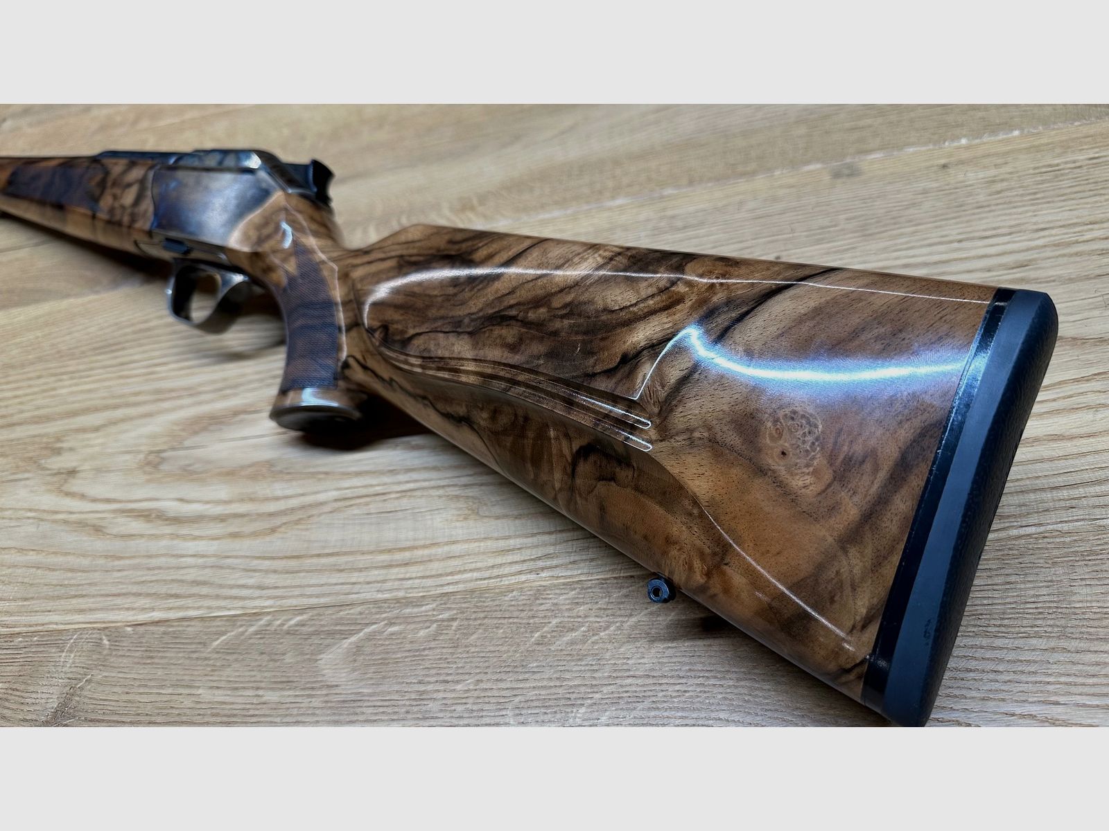 Blaser R8 mit Bunthärtung / HK7 / Stahlsystemkasten&Abzug / ABSOLUTE TRAUMWAFFE