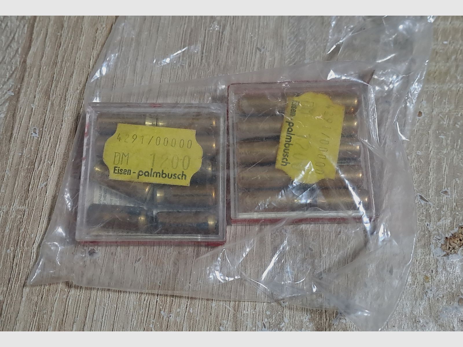 Gas cartridges in cal. 8 mm blank