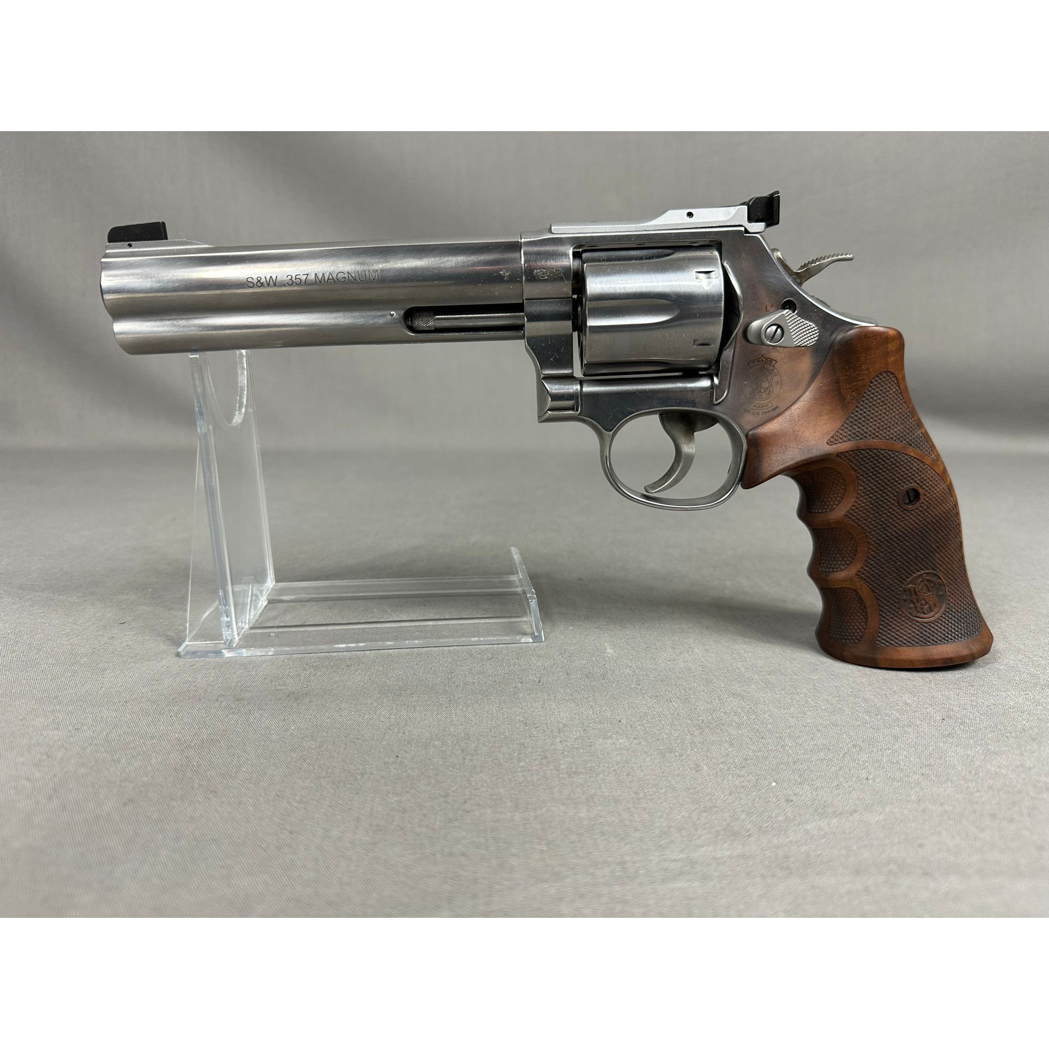Smith & Wesson 686  Target Champion Deluxe