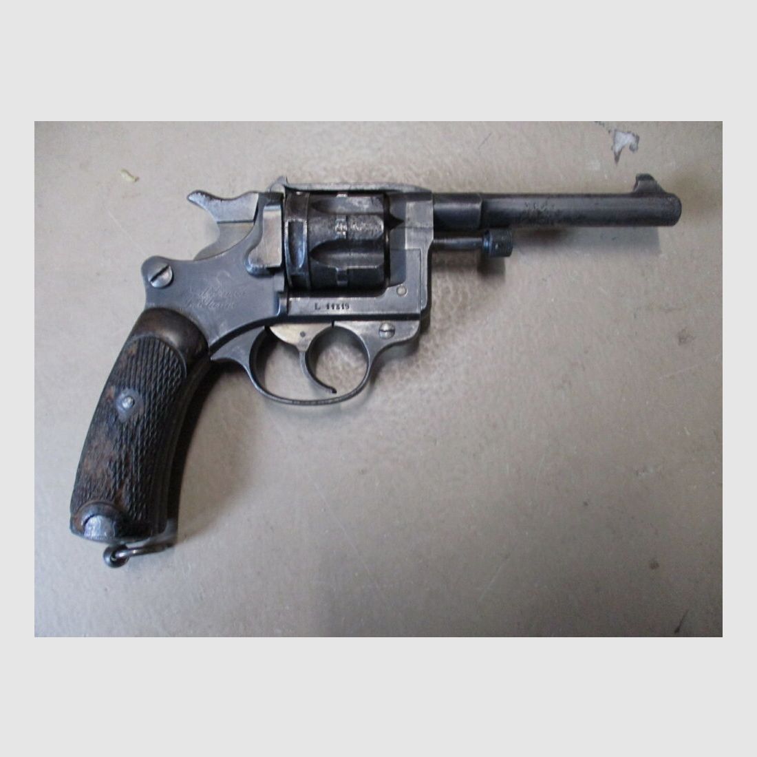 Rewolwer 8 mm Lebel M1892 1892