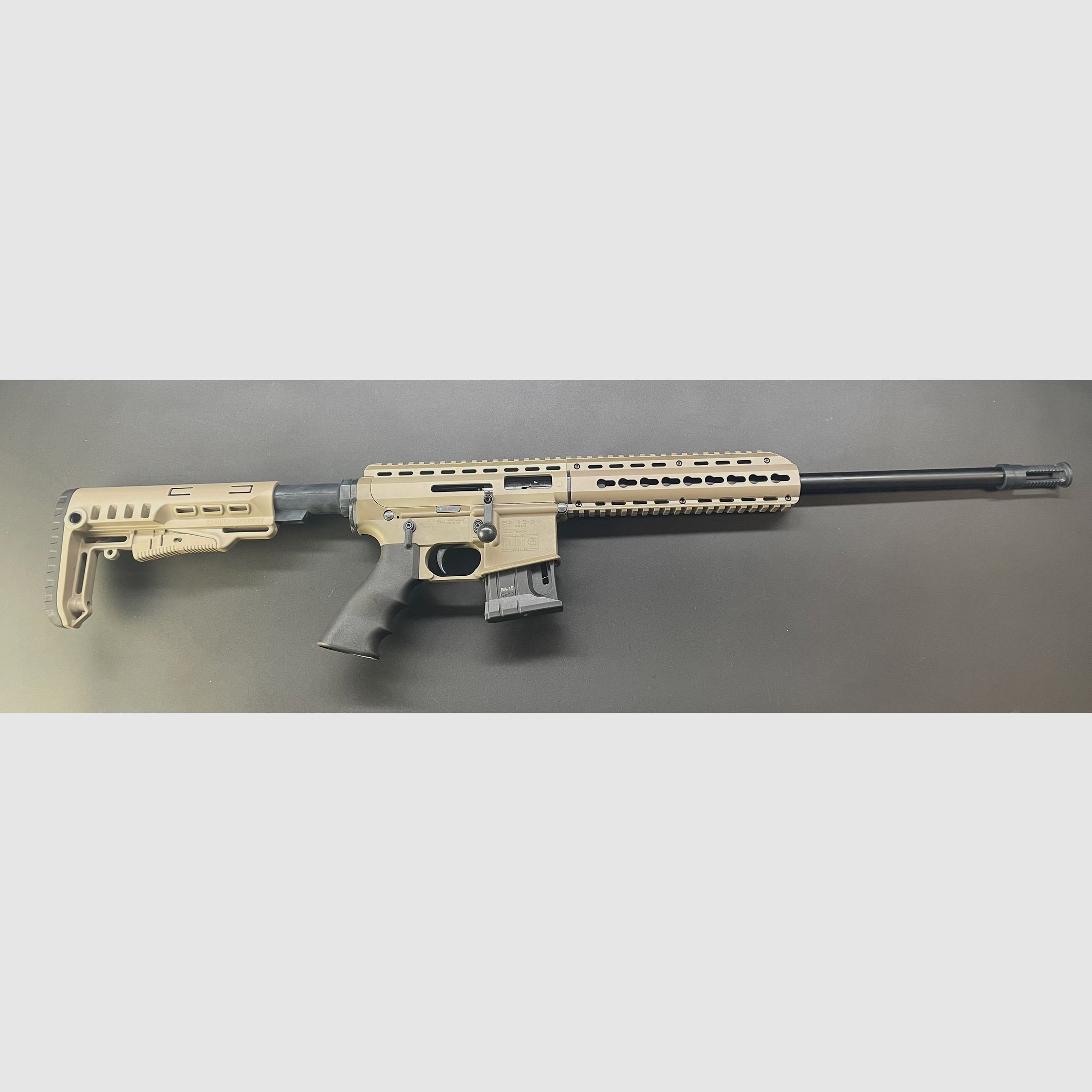 Pallas BA15-22 .22LR KK repeating rifle AR15 look 1/2x20UNF Desert