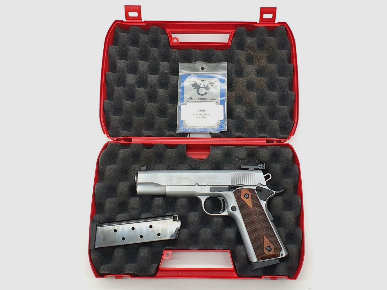 Tangfoglio Witness 1911, Gebraucht mit Ersatzmagazin