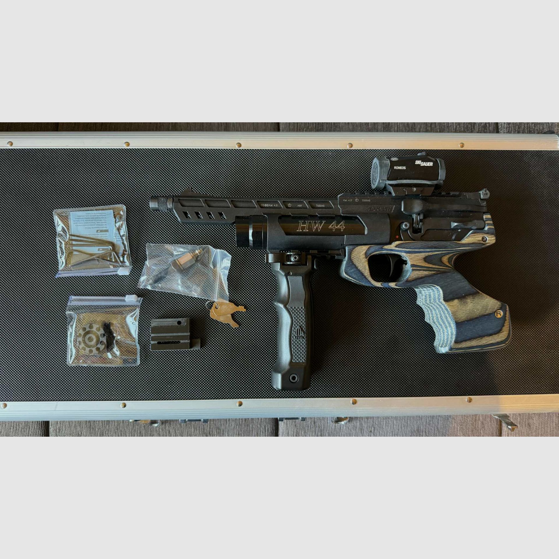 Weihrauch HW44 Pistole / Taktischer Pistolenkarabiener Komplettpaket HW 44