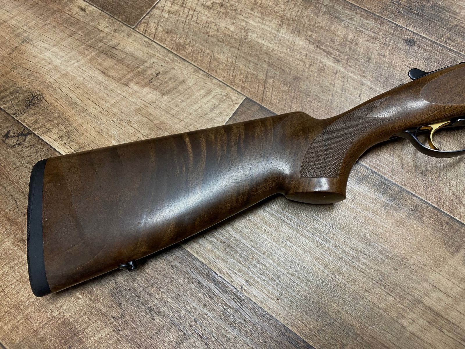 Beretta 686 Black Pigeon 1 Chasse LL 76cm Version gauchère avec attache de sangle montée