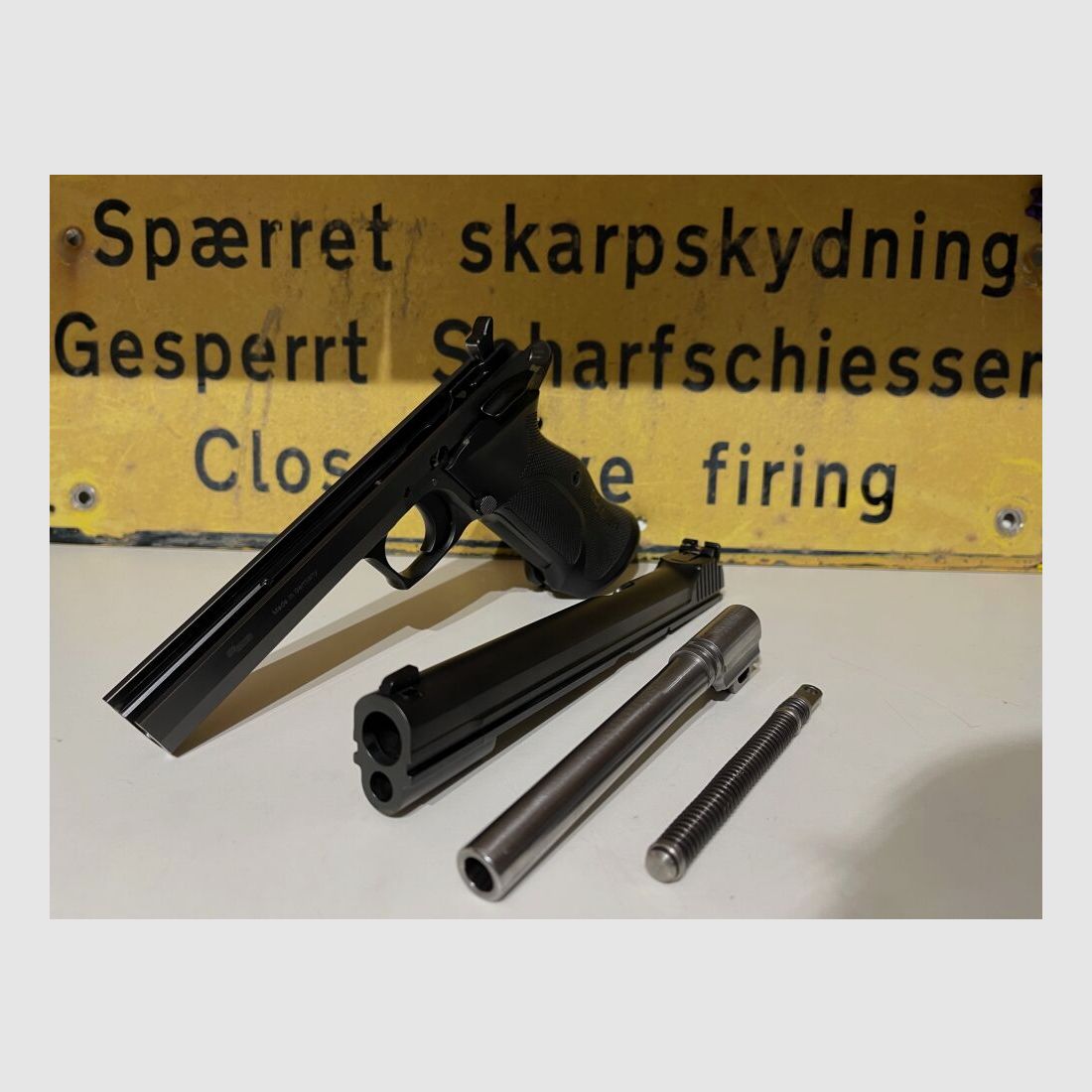 Sig Sauer P210 Supertarget (ALL BLACK - Made in Germany)