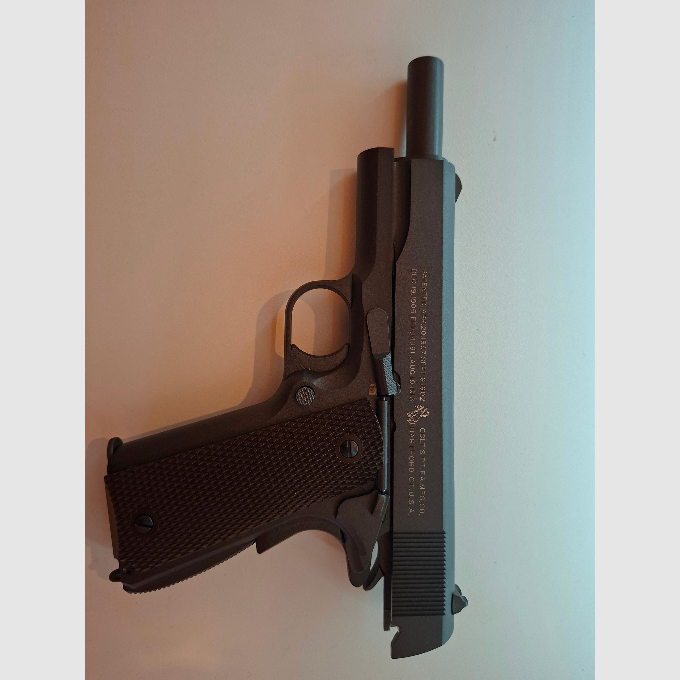 KWC Colt 1911 CO2 Blowback Parkerized 6mm, Bild 4 von 6