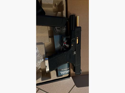 WE GeForce G17 Black/Gold GBB Airsoft