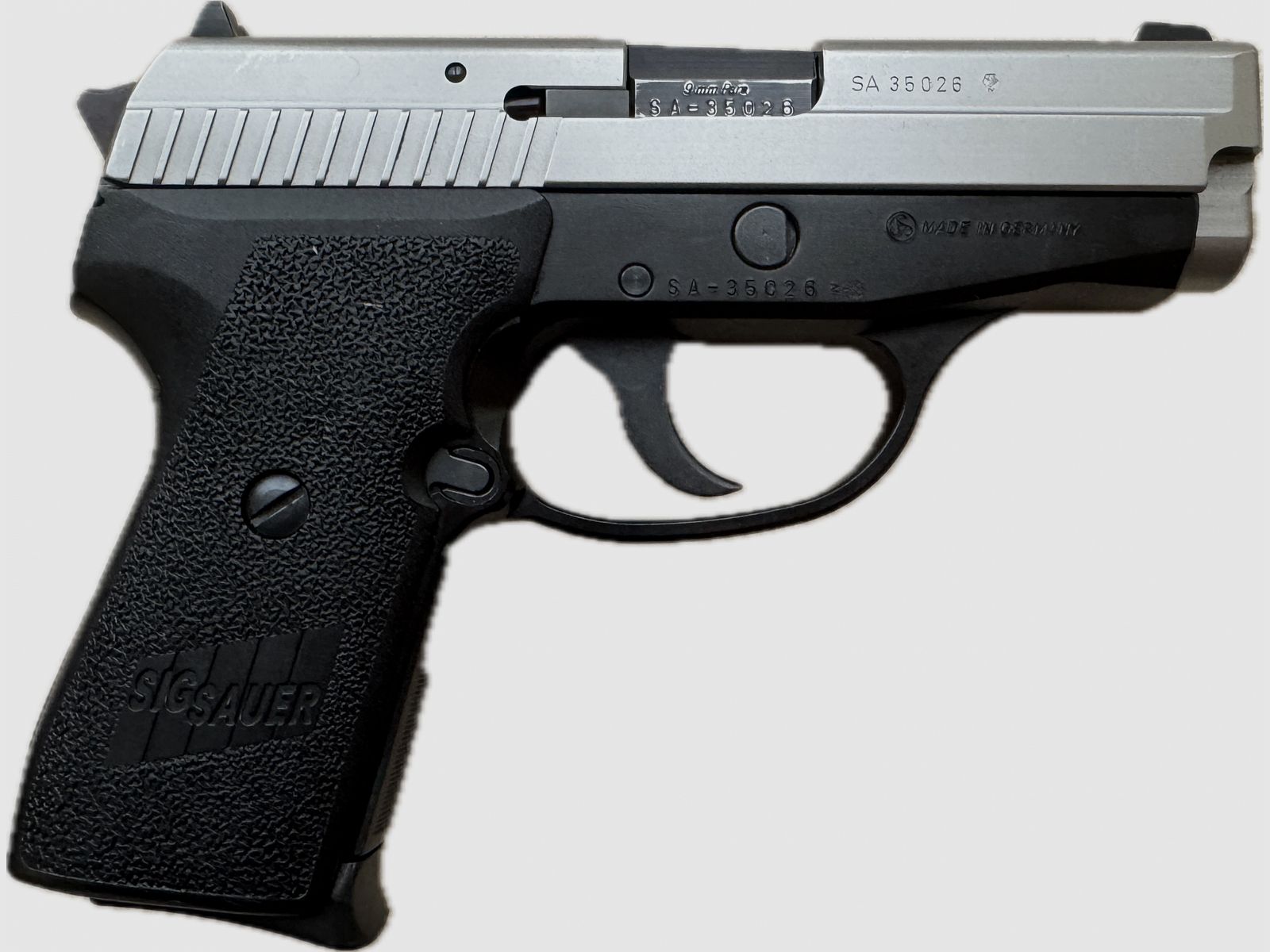 Pistole Sig Sauer P 239 im Kaliber 9mm Luger Duotone