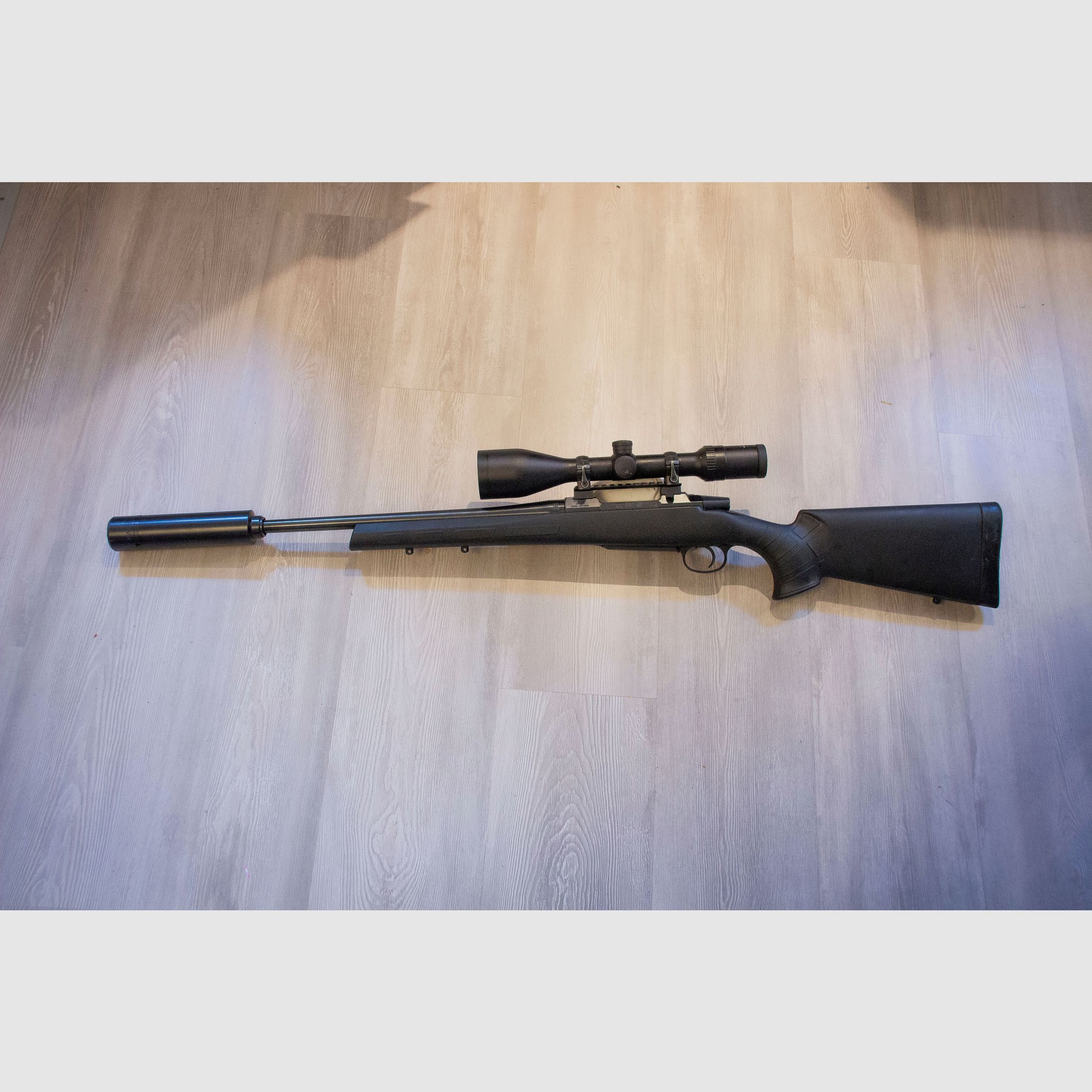 CZ 557 Kal. .30-06 z lunetą Mercury 3–12x56