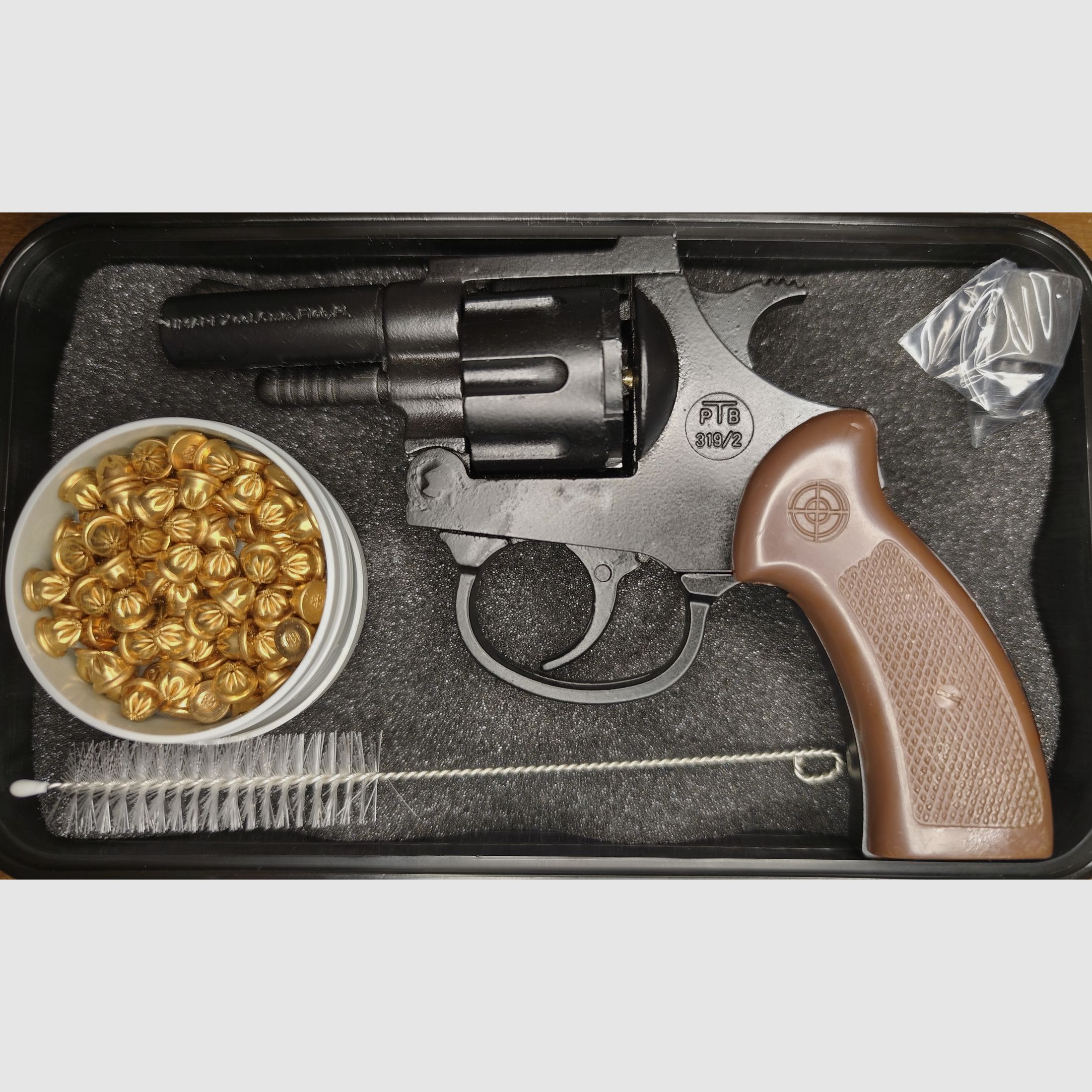 UMAREX Kipplauf Revolver 6mm + Munition + Pyro Effekte
