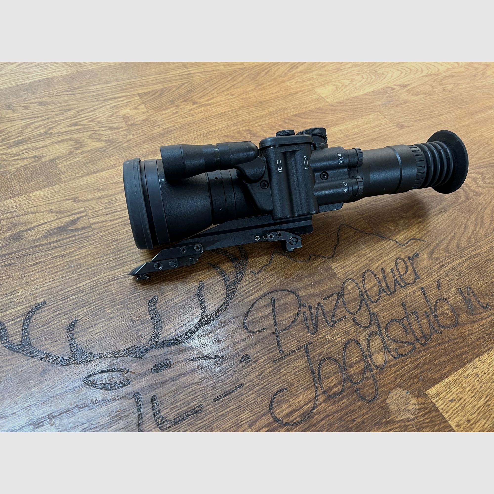 Dedal 450 Gen2+ - EAW Schwenkmontage, Bild 1 von 2
