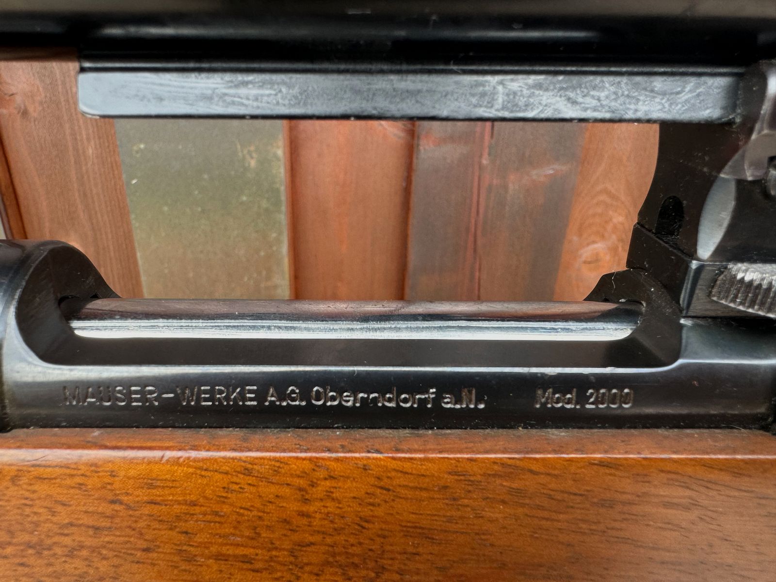Mauser Modell 2000 Kal. .375 H&H Magnum met Zeiss Diavari 2,5–10x52