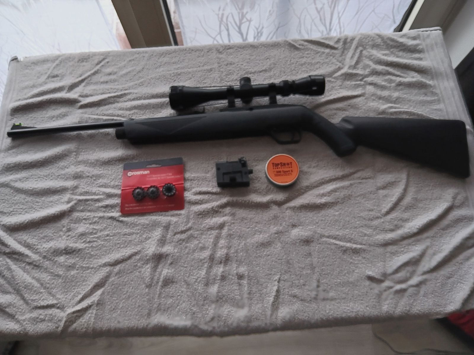 Neue Co2 Crosman 1077 mit Zielfernrohr 12 Schuss Mag.