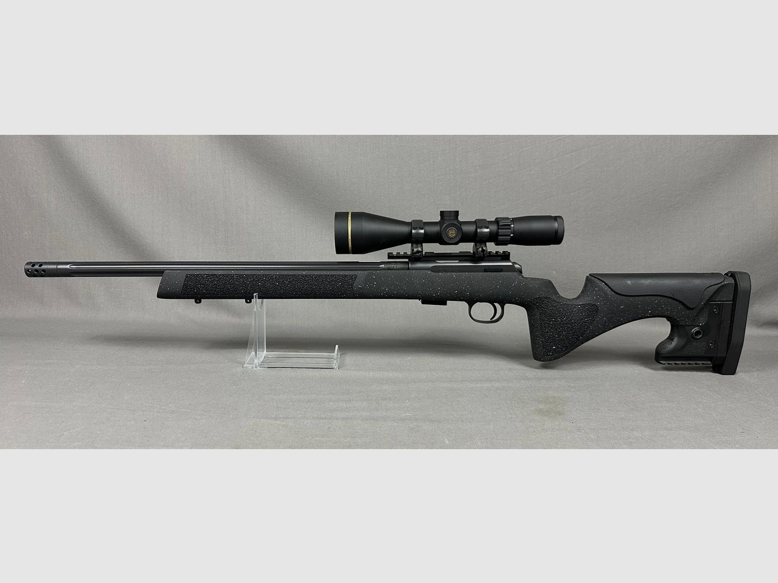 CZ 457 LRP in .22 lr  Black Threaded 20"  mit Leupold VX-Freedom 3-9x50