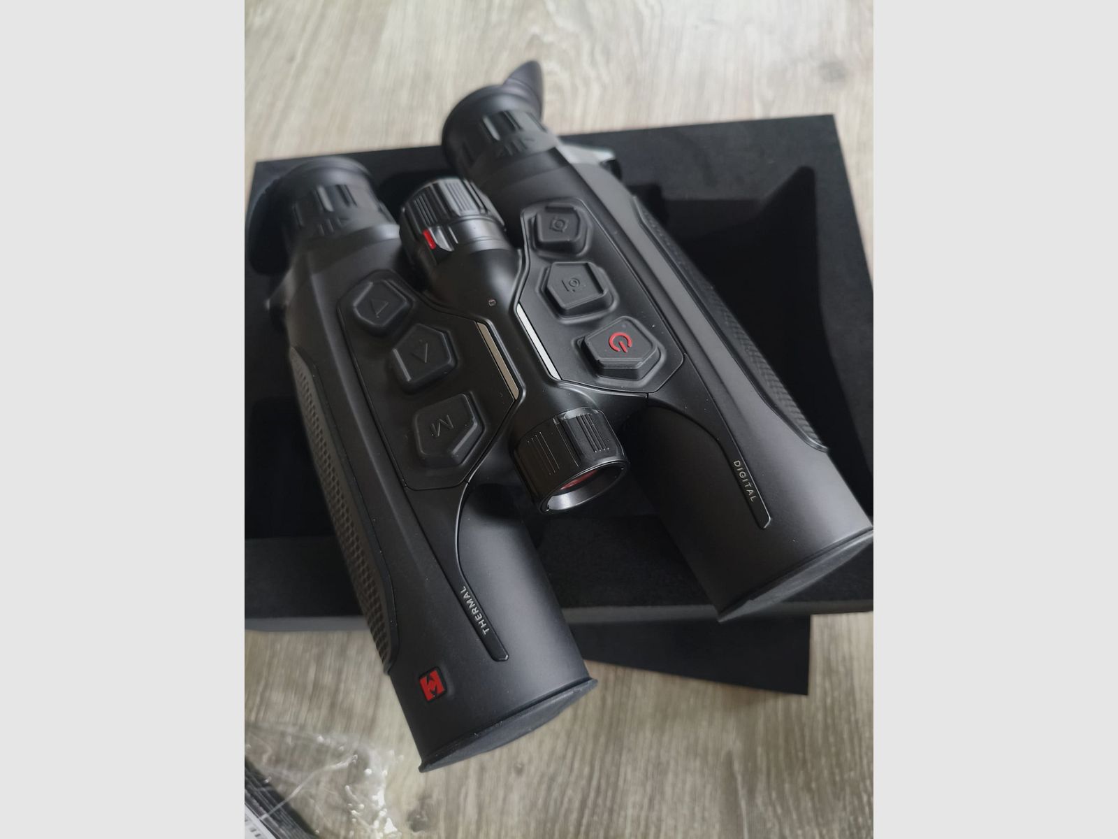 Hikmicro Habrok 4K HE25L 2.0 visor térmica, imagen 1 de 8