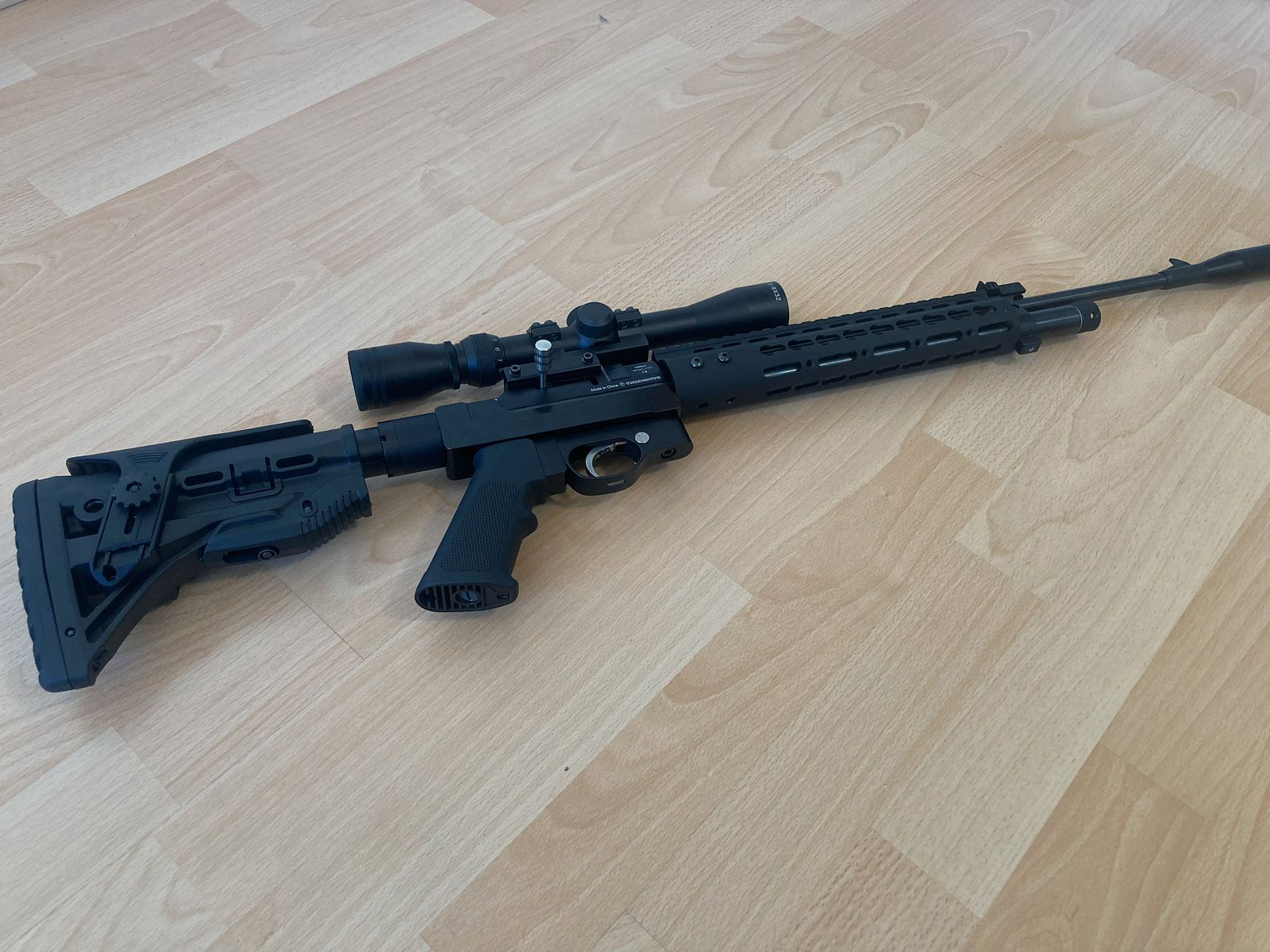 Diana Trailscout Luftgewehr 4,5mm Umbau AR15-Stil 7,5J, inklusive Zielfernrohr und 12J Ventil (nicht eingebaut)