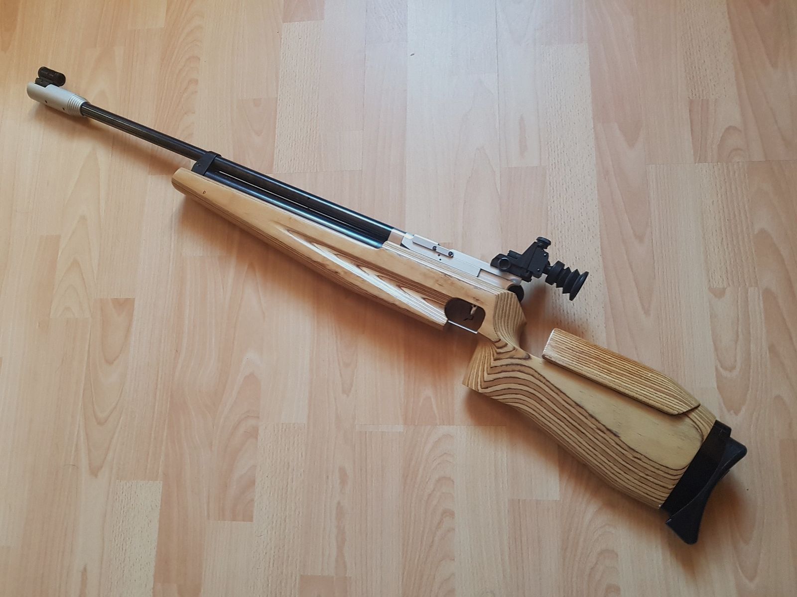 Feinwerkbau 601 match air rifle, image 1 of 5