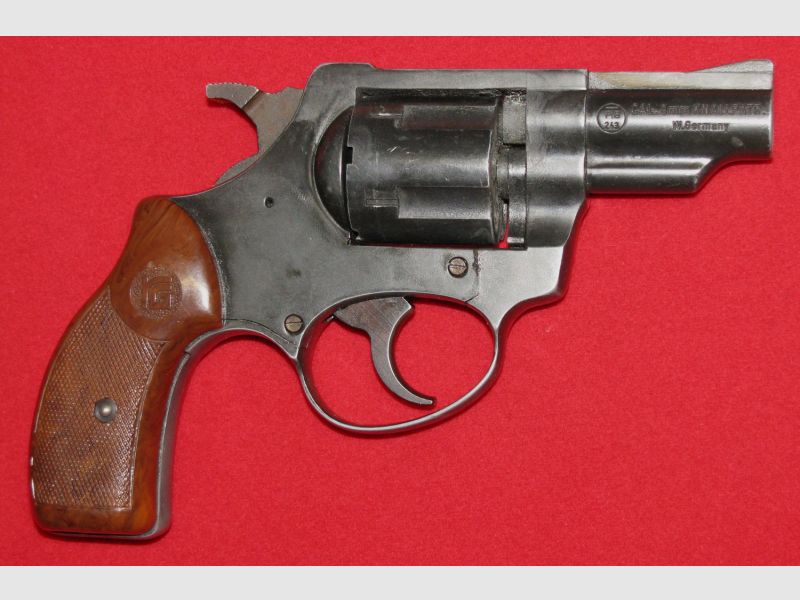 Röhm Schreckschuss - Revolver, ein RÖHM RG 79 mit der PTB 243 / Fehler, Bitte ansehen