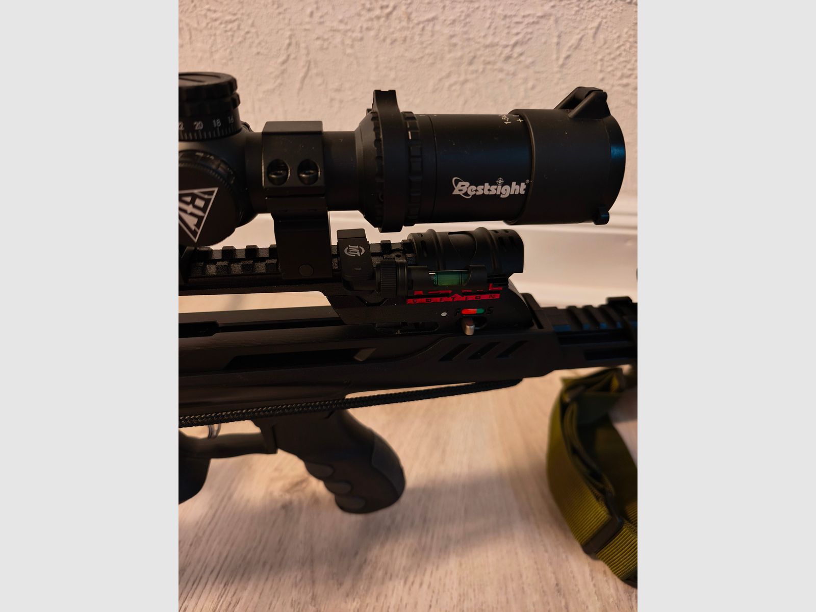 Arbalète à poulies neuve NP 450€