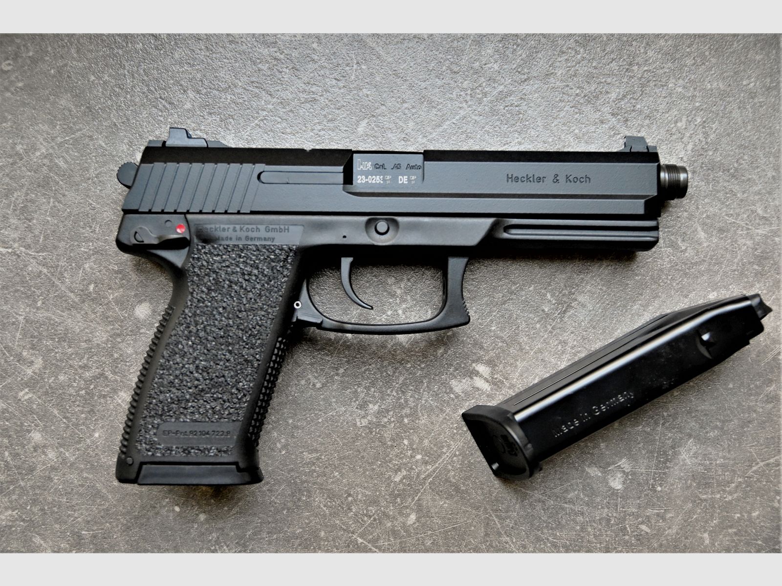 HK Mark 23 Mod 0 SOCOM .45 Auto - halbautomatische Pistole