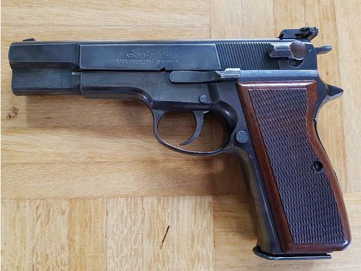 Luger	 M90