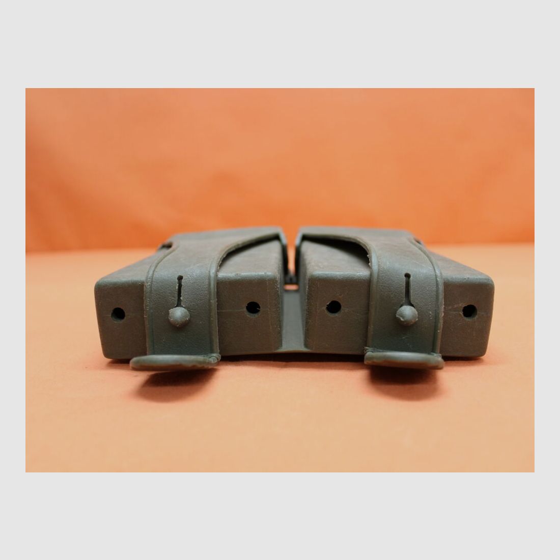 BUND SURPLUS Heckler&Koch HK G3: Magazintasche BUND Polymer oliv für 2 Magazine 20-Schuss SURPLUS gebraucht