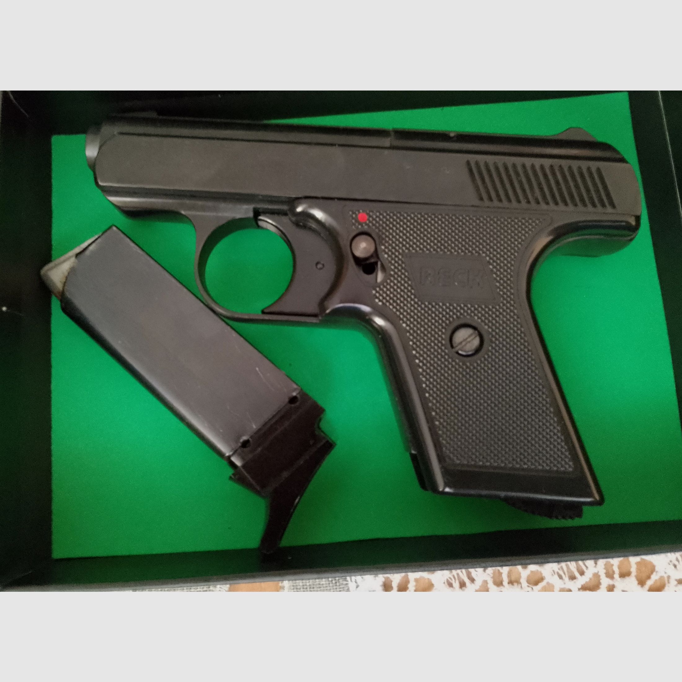 Alte Reck Protector Autom. Mod. “G5” im ersten PTB 12/ Kal. 8 mm Knall