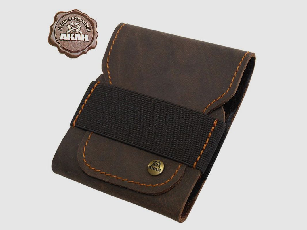 AKAH patron case made of buffalo leather with pull-up effect