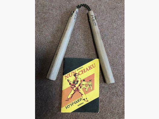 <Nunchakus y guía del Ninjutsu. / Parte I