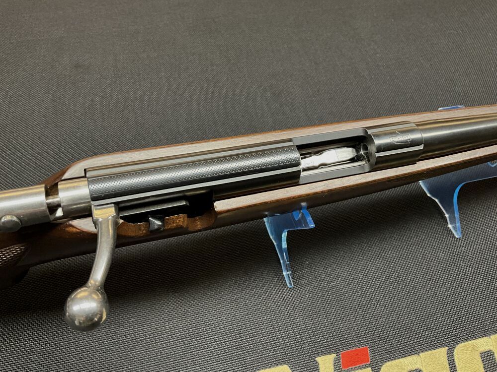 Anschütz 1516 Stand. .22WinMag