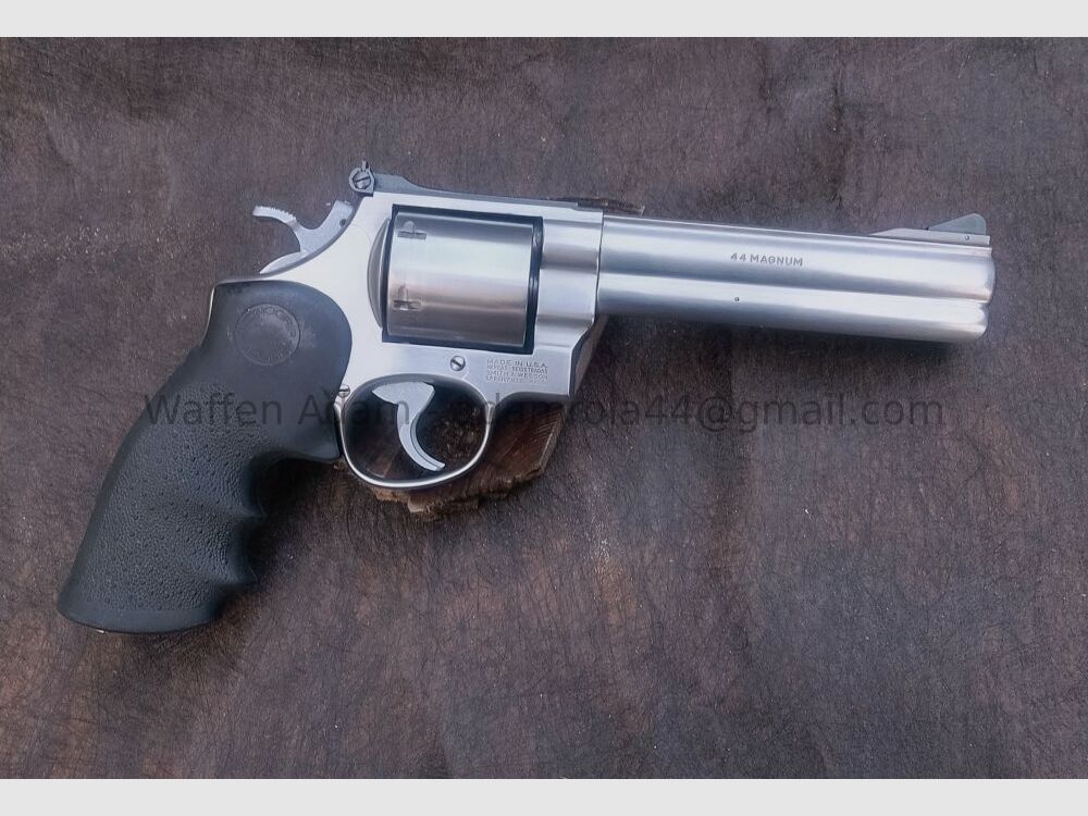 Smith & Wesson M-29